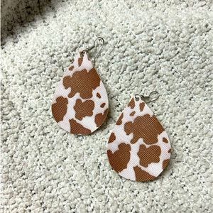 Brown cow print drop earrings